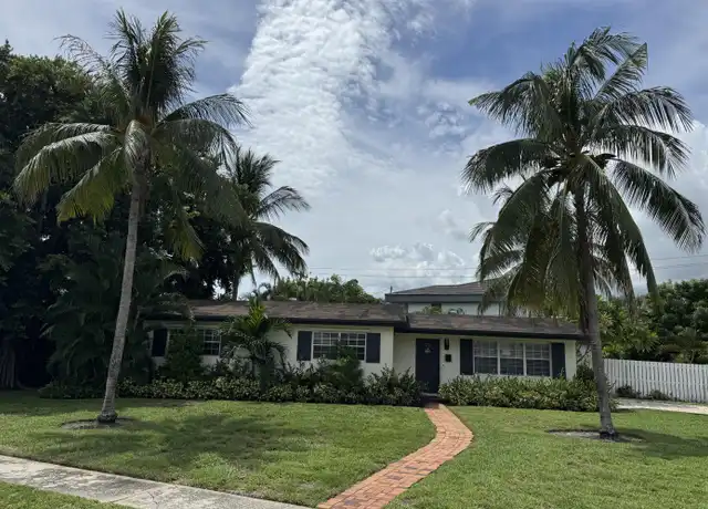 Property at 300 NE 7th St, Boca Raton, FL, 33432, 3 beds, 2 baths, [object Object]