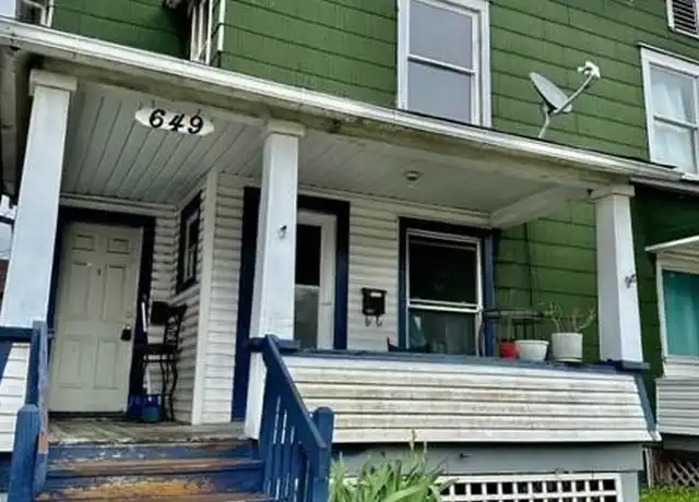 Property at 649 W Hopocan Ave Unit 1/2, Barberton, OH, 44203, 2 beds, 1 bath, [object Object]