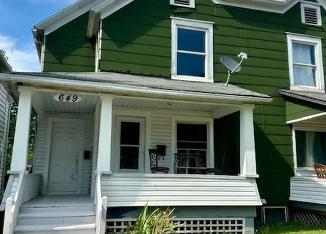 Property at 649 W Hopocan Ave Unit 1/2, Barberton, OH, 44203, 2 beds, 1 bath, [object Object]