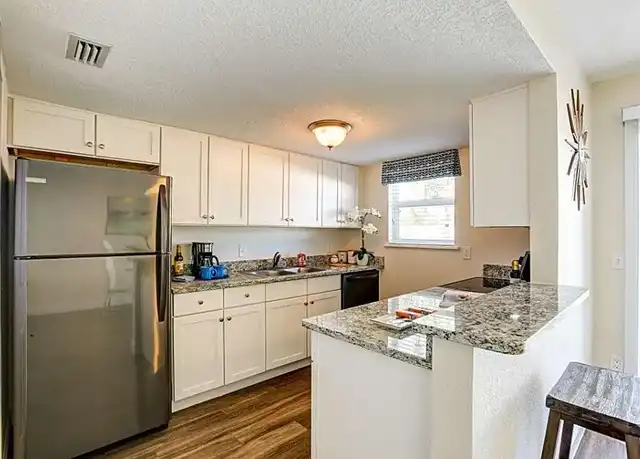 Property at Cypress West Apartments - 6308 Panther Ln, Fort Myers, FL, 33919, 2 beds, 1.5-2 baths, [object Object]
