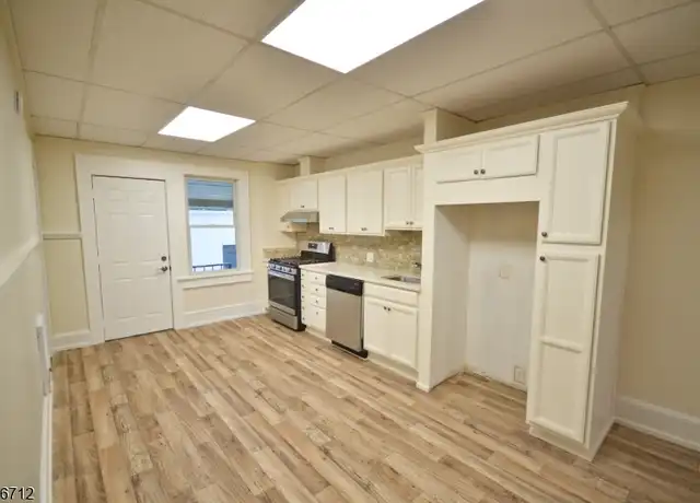 Property at 78 Park Ave Unit 2A, Summit, NJ, 07901, 2 beds, 1.5 baths, [object Object]