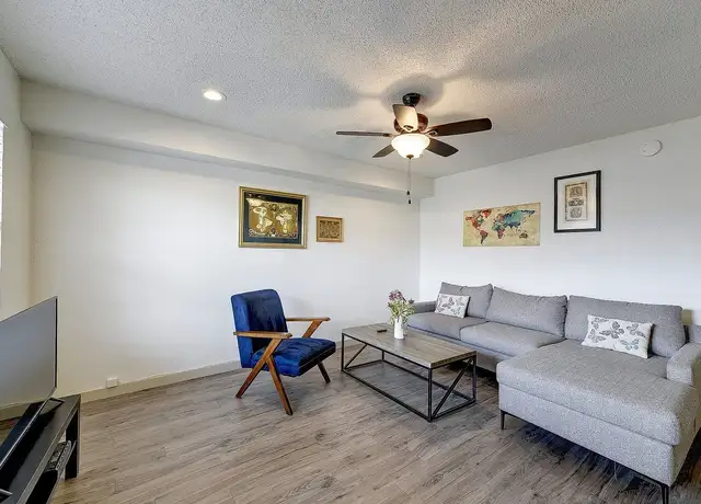 Photo of 807 W Lynn St, Austin, TX 78703
