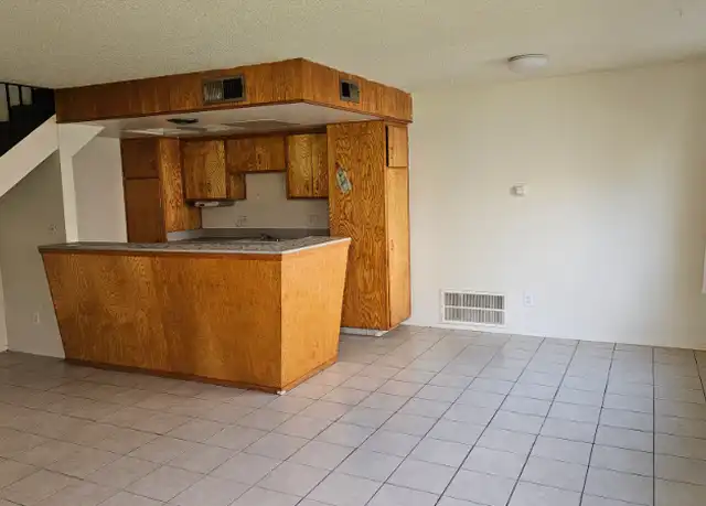 Property at 780 Carro Dr Unit 1, Sacramento, CA, 95825, 2 beds, 1 bath, [object Object]