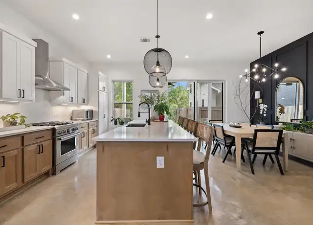 Property at 5701 Tura Ln #1, Austin, TX, 78721, 4 beds, 3.5 baths, [object Object]