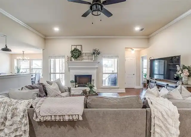 Property at 320 Delaware St, Burleson, TX, 76028, 3 beds, 2 baths, [object Object]