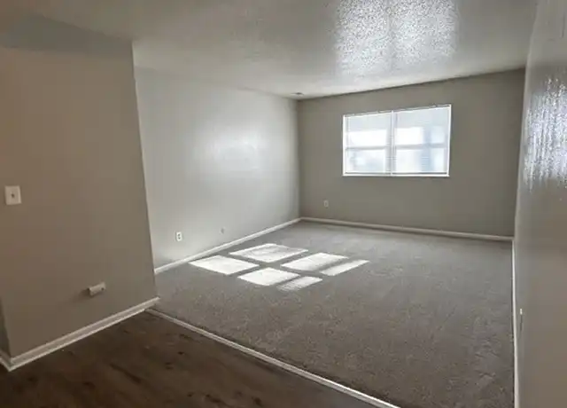 Property at 1415 W Maple Ave Unit 1415D, Independence, MO, 64050, 2 beds, 1 bath, [object Object]
