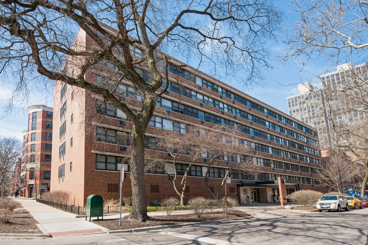 2300 N Commonwealth Ave Unit 4K, Chicago, IL 60614 | Redfin