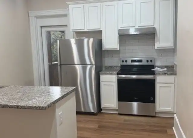 Property at 1236 Cherokee Rd Unit 1236CHE-2, Louisville, KY, 40204, 2 beds, 1 bath, [object Object]