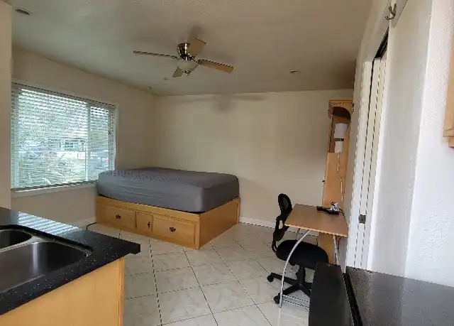 Property at 1709 Corby Ave, Santa Rosa, CA, 95407, 1 bed, 1 bath, [object Object]