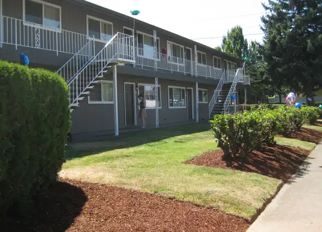 Property at 17925 E Burnside St Unit 207, Portland, OR, 97233, 2 beds, 1 bath, [object Object]