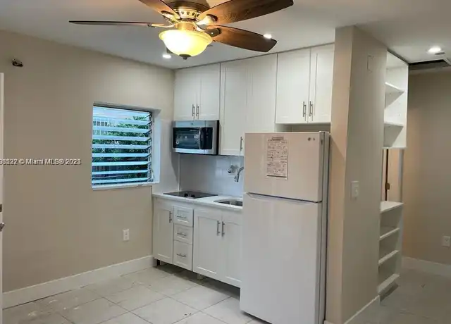 Property at 639 Tamiami Blvd, Miami, FL, 33144, 1 bed, 1 bath, [object Object]