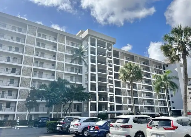 Property at 3150 N Palm Aire Dr, Pompano Beach, FL, 33069, 2 beds, 2 baths, [object Object]