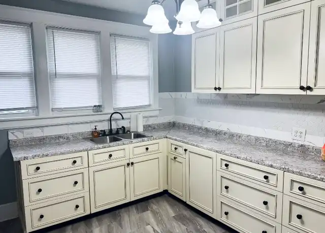Property at 3909 Southern Pkwy Unit 2, Louisville, KY, 40214, 3 beds, 1 bath, [object Object]