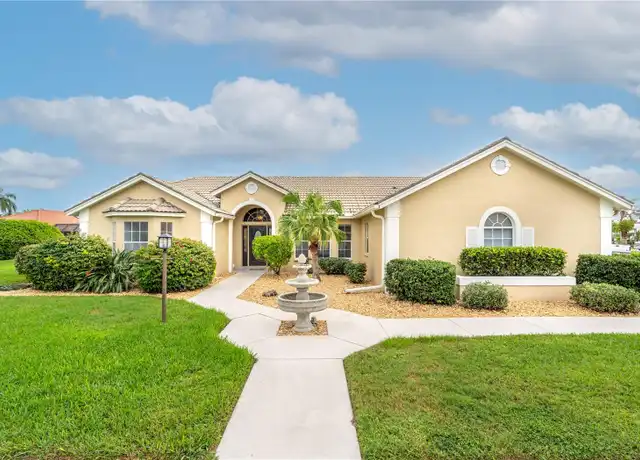 Property at 5828 Sandy Pointe Dr, Sarasota, FL, 34233, 4 beds, 2 baths, [object Object]