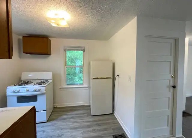 Property at 826 Sharpes Ct, Beloit, WI, 53511, 1 bed, 1 bath, [object Object]