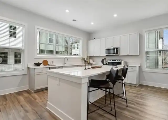 Property at 776 Metropolitan Pkwy SW Unit 752CHES, Atlanta, GA, 30310, 2 beds, 2 baths, [object Object]