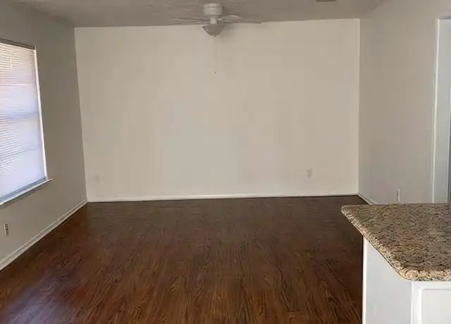 Property at 3216 Matthews Dr, Richland Hills, TX, 76118, 2 beds, 1.5 baths, [object Object]