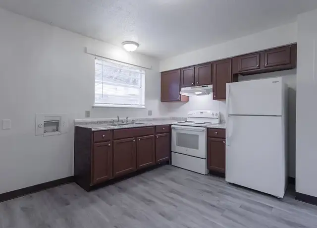 Photo of 111 Edgewater Rd, Savannah, GA 31406
