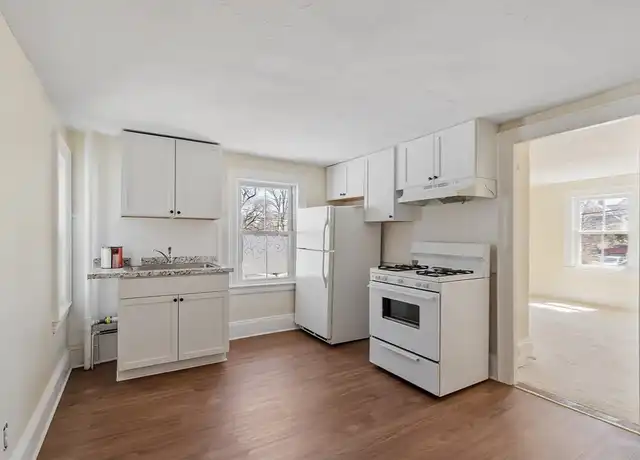 Property at 301 S Main St Unit 1, Bradford, MA, 01835, 1 bed, 1 bath, [object Object]