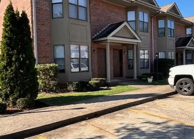 Property at 1846 Darby Dr Unit B-12, Florence, AL, 35630, 2 beds, 2.5 baths, [object Object]