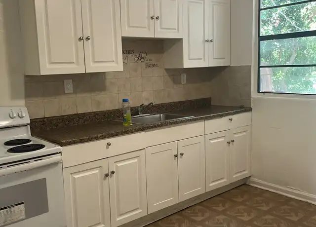 Property at 1434 NE 134th Rd, North Miami, FL, 33161, 2 beds, 1 bath, [object Object]