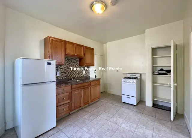 Property at 9 Myrtle St Unit 10, Boston, MA, 02114, 1 bed, 1 bath, [object Object]