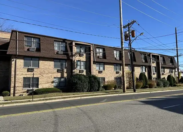 Property at 25 Market St Unit C4, Saddle Brook, NJ, 07663, 1 bed, 1 bath, [object Object]