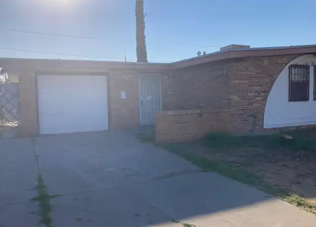 Property at 2105 Villa Plata Dr, El Paso, TX, 79935, 3 beds, 2 baths, [object Object]