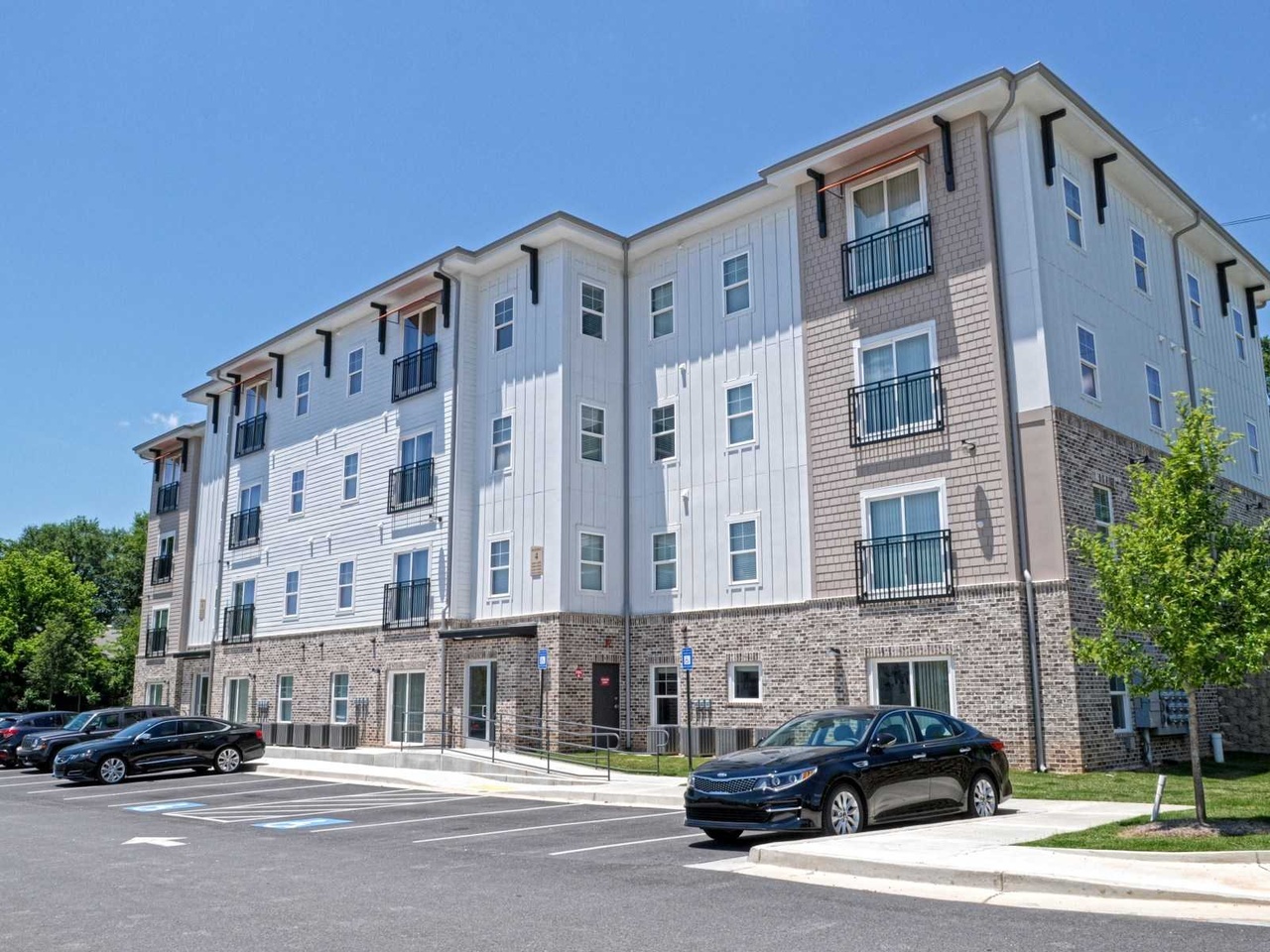 bolton-park-1888-hollywood-rd-nw-atlanta-ga-30318-redfin