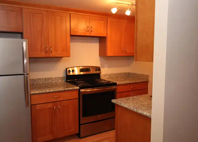 Property at 6526 Rainier Ave S Unit 4, Seattle, WA, 98118, 1 bed, 1 bath, [object Object]