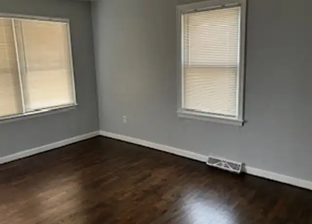 Property at 5632 E 28th St, Kansas City, MO, 64128, 3 beds, 1 bath, [object Object]