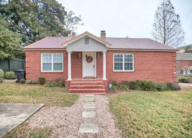 Property at Ashburn Hills Townhomes - 1612 Overstreet St, Tallahassee, FL, 32304, 3-4 beds, 3 baths, [object Object]