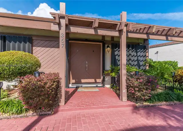 Property at 367 Leslie Dr #1, Hallandale Beach, FL, 33009, 2 beds, 2 baths, [object Object]