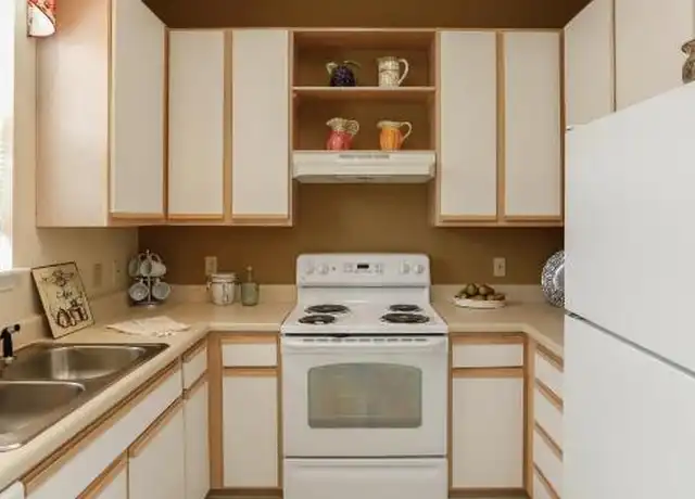 Property at 3800 Dry Brook Rd, Charlotte, NC, 28269, 1 bed, 1 bath, [object Object]