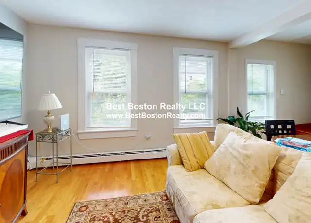 Property at 19 Harvard St Unit 3, Malden, MA, 02148, 3 beds, 1 bath, [object Object]
