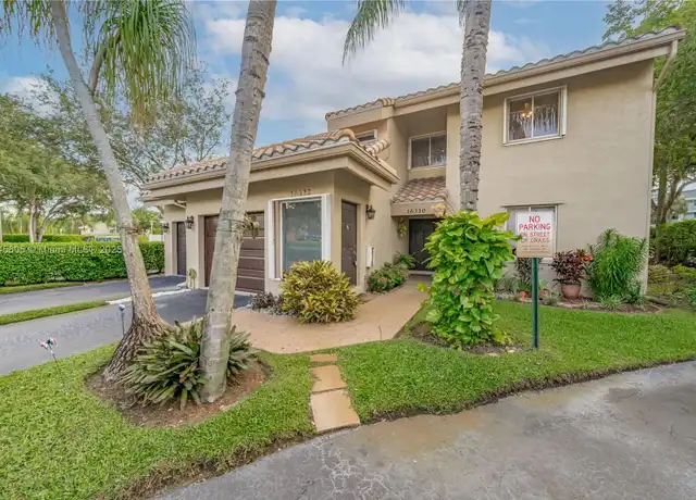 Property at 16332 Malibu Dr #16, Weston, FL, 33326, 3 beds, 2 baths, [object Object]
