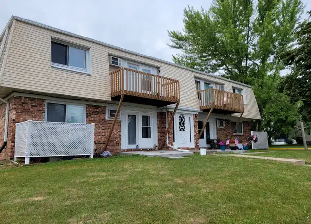 Property at 1120 19th St Unit 5, Reedsburg, WI, 53959, 2 beds, 1 bath, [object Object]