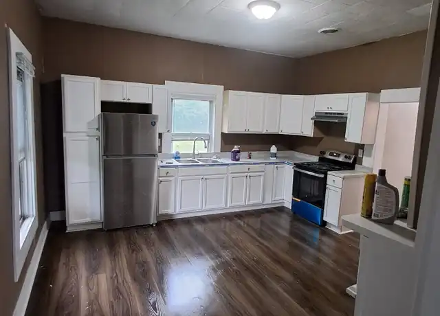 Property at 122 Highland Ave, Boston, KY, 40107, 3 beds, 1 bath, [object Object]