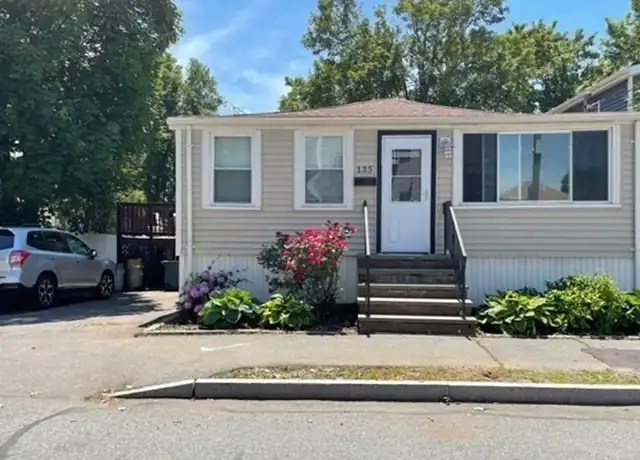 Property at 135 Darrow St, Quincy, MA, 02169, 3 beds, 1 bath, [object Object]