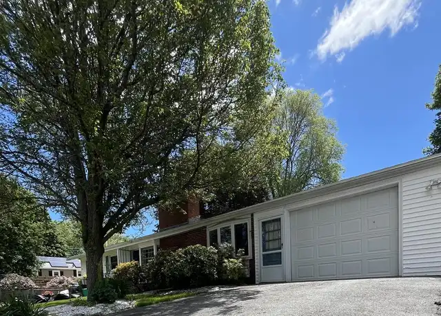 Property at 3 Verdon St, Salem, MA, 01970, 3 beds, 1 bath, [object Object]