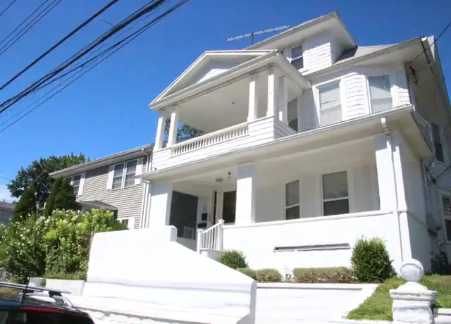 Property at 190 Pacific St Unit 2nd floor, Bridgeport, CT, 06604, 2 beds, 1 bath, [object Object]