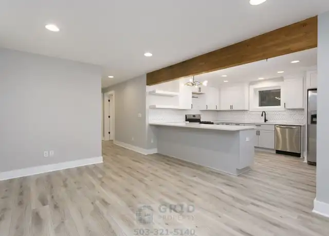 Property at 2537 SE 35th Pl Unit B, Portland, OR, 97202, 2 beds, 2 baths, [object Object]