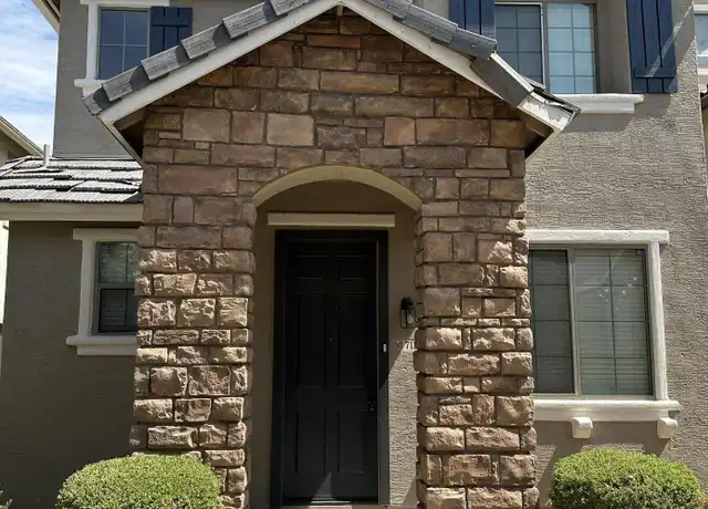 Property at 7113 S 7th Ln, Phoenix, AZ, 85041, 3 beds, 2.5 baths, [object Object]
