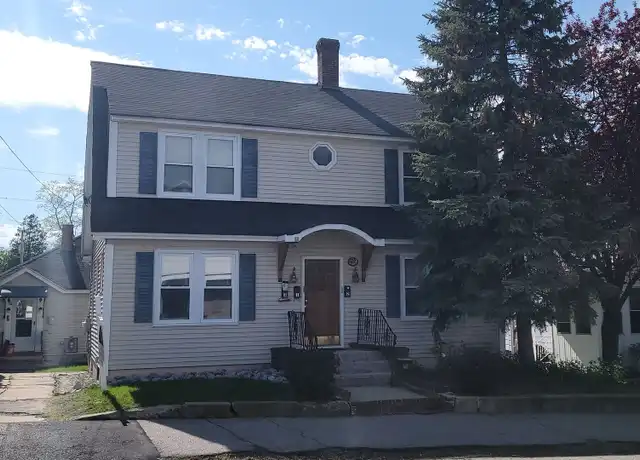 Property at 204 Alsace St Unit -2, Manchester, NH, 03102, 3 beds, 1.5 baths, [object Object]