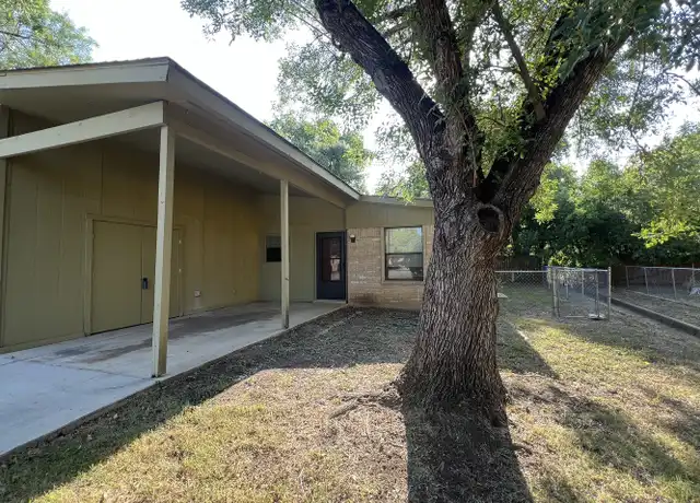 Property at 1524 Shannon Cir, New Braunfels, TX, 78130, 2 beds, 1 bath, [object Object]