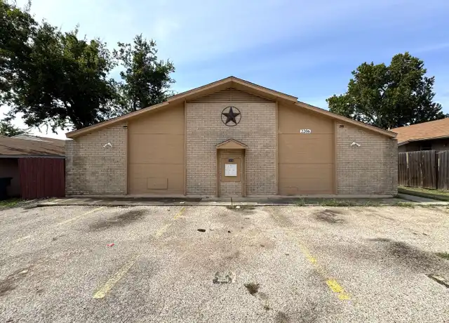 Property at 2206 Silverway Dr Unit B, Killeen, TX, 76549, 1 bed, 1 bath, [object Object]