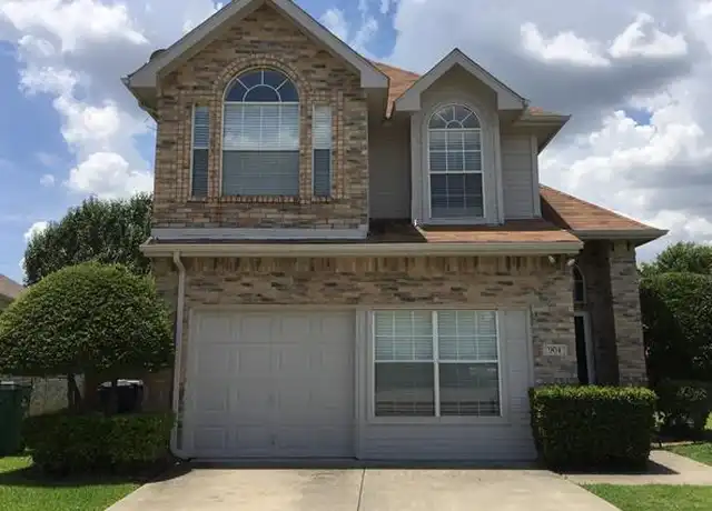 Property at 904 Park Row Cir, McKinney, TX, 75072, 4 beds, 2.5 baths, [object Object]