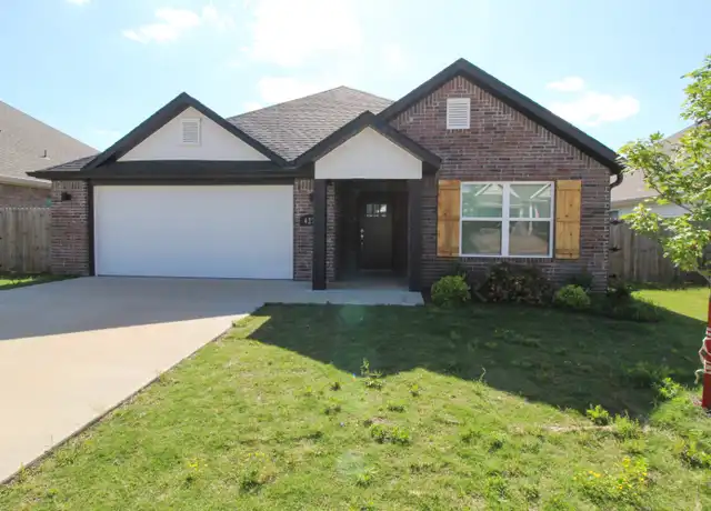 Property at 427 S Wagon Wheel Ave, Fayetteville, AR, 72704, 4 beds, 2 baths, [object Object]