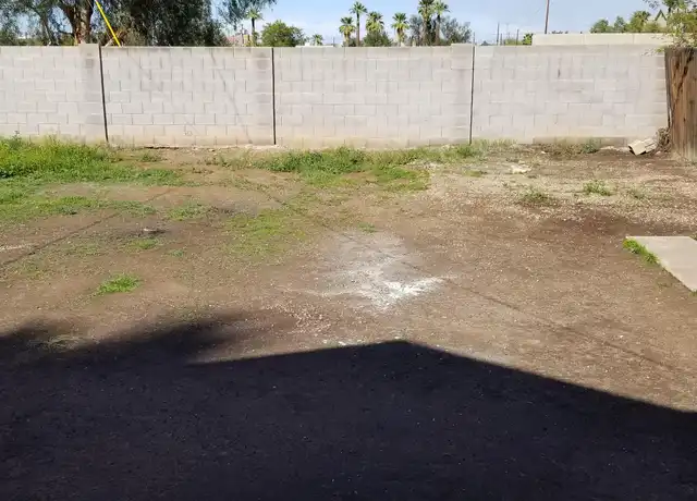 Property at 1344 E Moreland St, Phoenix, AZ, 85006, 2 beds, 1 bath, [object Object]