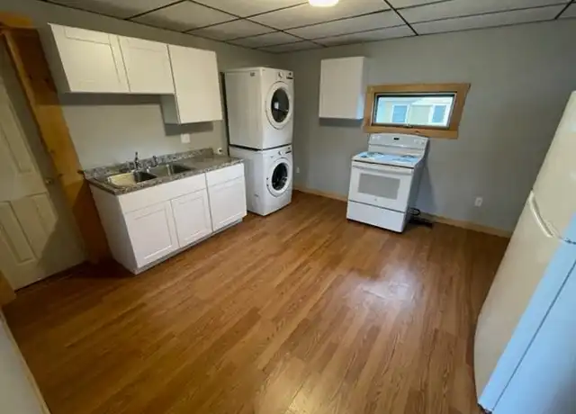 Property at 27 Main St Unit 2, East Millinocket, ME, 04430, 1 bed, 1 bath, [object Object]